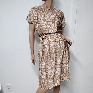 Vintage Dress Size S/M Handmade Tan White Relaxed Office Career Elegant Non-Iron